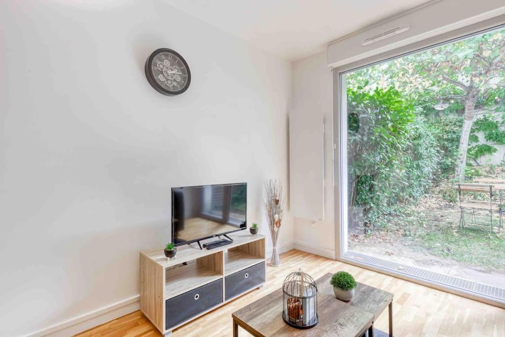 Appartement Moderne, Metro 7, Parking Et Jardin Villejuif Exterior foto